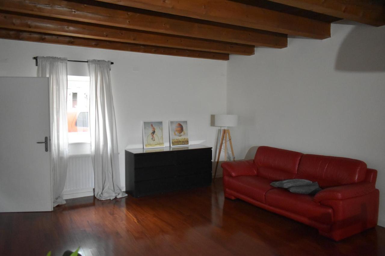 Small House In Vipava Valley Bagian luar foto