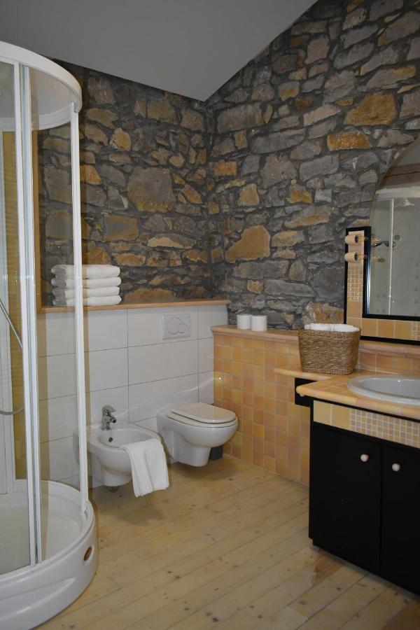 Small House In Vipava Valley Bagian luar foto